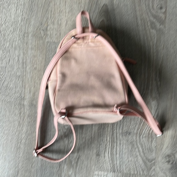 Small guess backpack used still good - Picture 3 of 3
